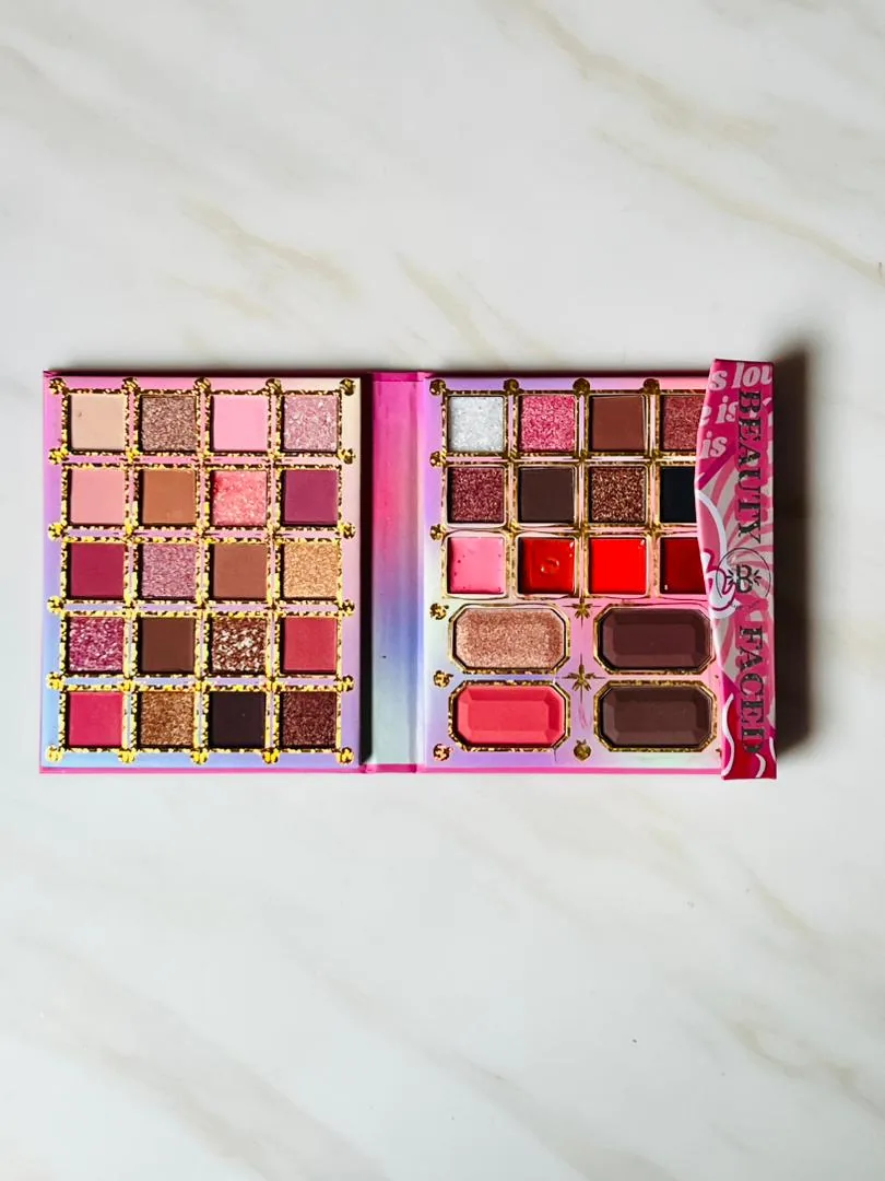 Beauty Faced Eyeshadow Makeup Set