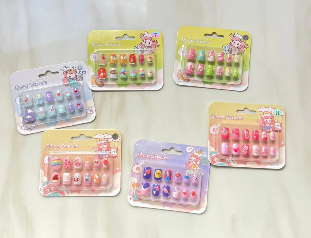 Themed Nails Set